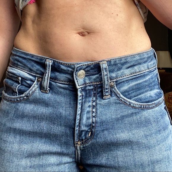 Silver Jeans Avery Skinny - Picture 2 of 5